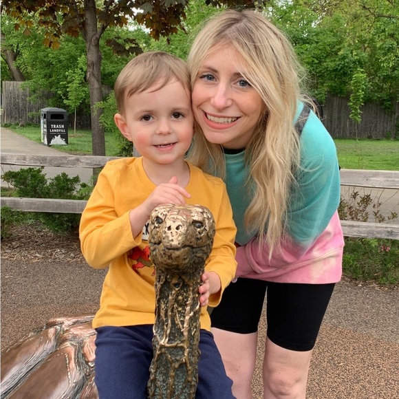 Meet your posher! - Picture 6 of 9